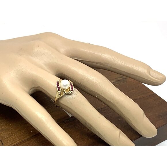 Pearl Red Gemstone Cocktail Ring 10k Yellow Gold Estate Jewelry Women's Size 7 - Picture 5 of 14